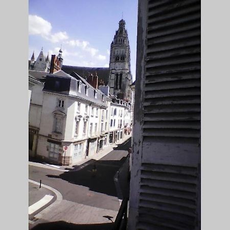 Meuble Tourisme Classe 1 Etoile - Coeur De Ville Quartier Cathedrale Tours Bagian luar foto