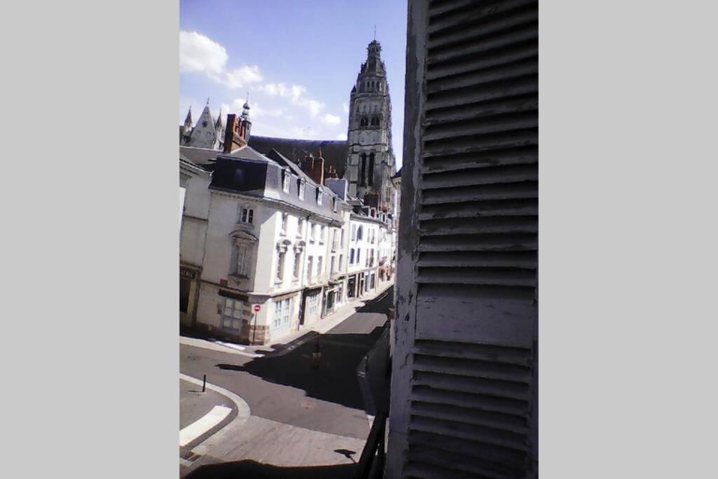 Meuble Tourisme Classe 1 Etoile - Coeur De Ville Quartier Cathedrale Tours Bagian luar foto
